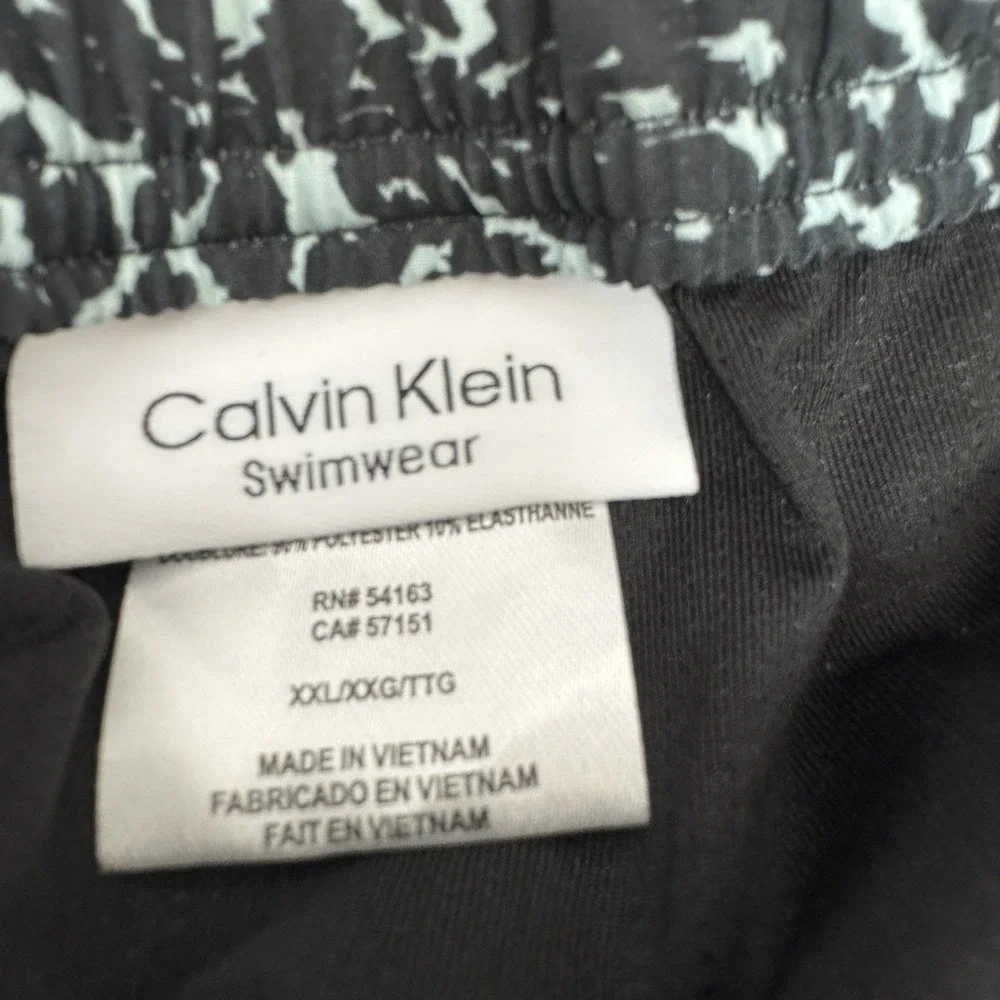 Calvin Klein Swimwear Mens XXL Black‎ White Abstract Print Swim Trunks NEW